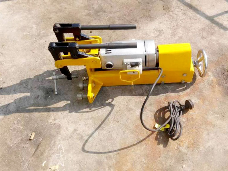 內(nèi)燃鋼軌鉆孔機怎么操作使用？
