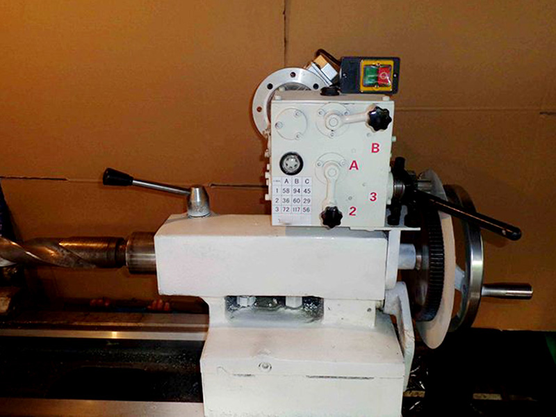 在車床上鉆深孔有啥好辦法？